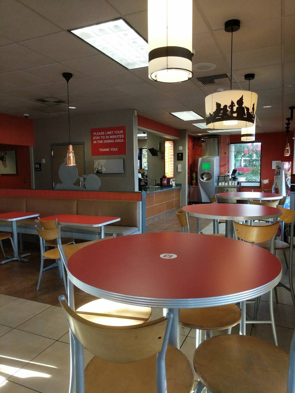 Jack in the Box | restaurant | 4717 Evergreen Way, Everett, WA 98203, USA | 4253390866 OR +1 425-339-0866