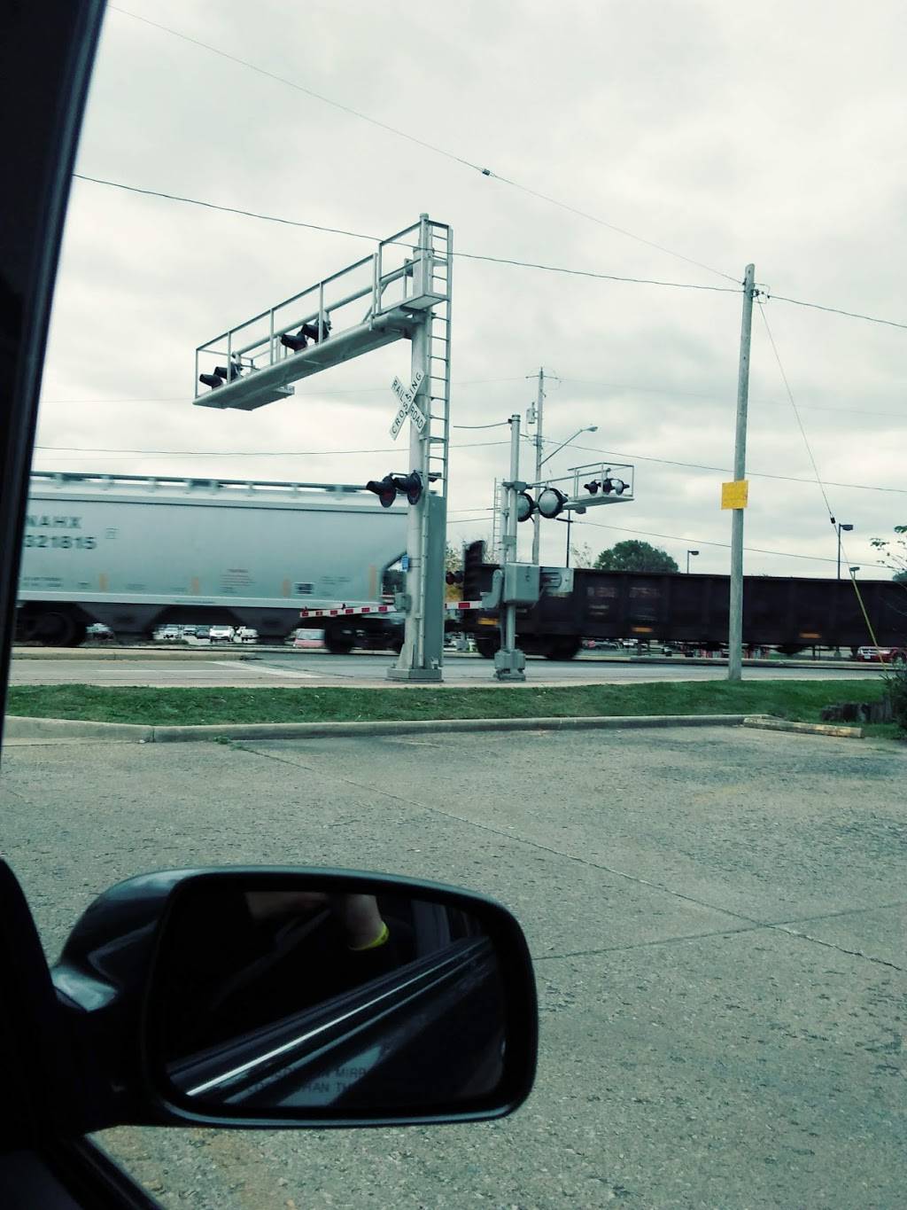 Mr. Chicken | restaurant | 1188 Mentor Ave, Painesville, OH 44077, USA | 4403546262 OR +1 440-354-6262