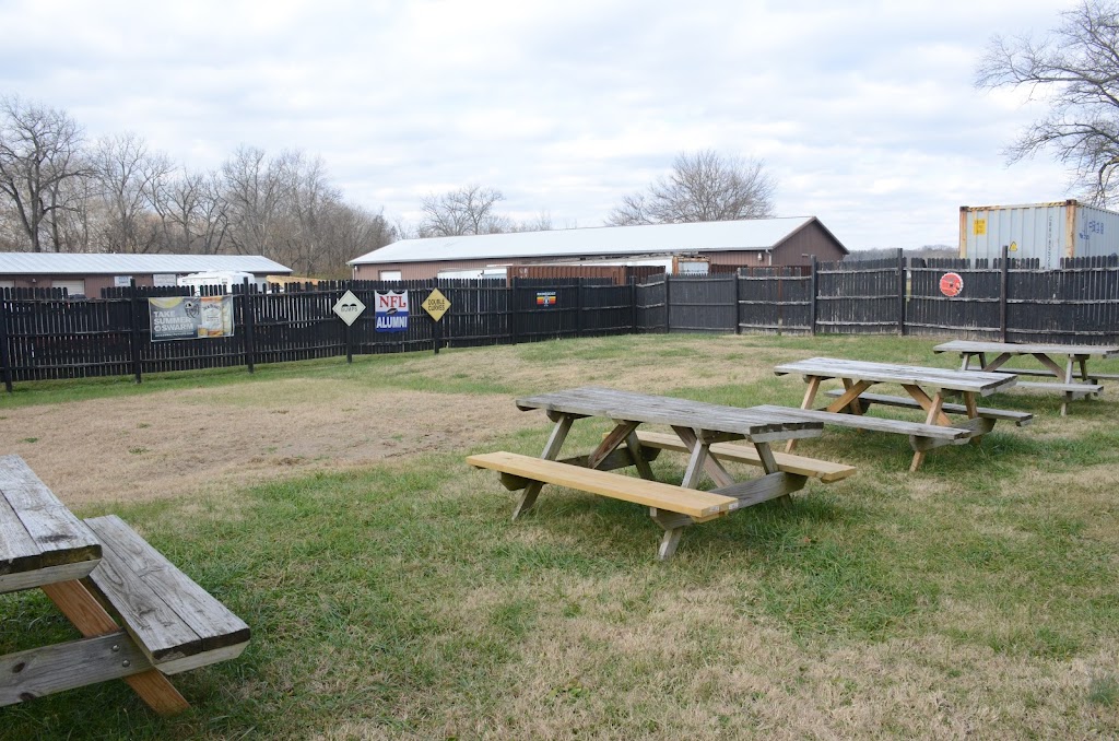 Borderline Bar & Grill | restaurant | 83 Harrison Brookville Rd, West Harrison, IN 47060, USA | 8126375500 OR +1 812-637-5500