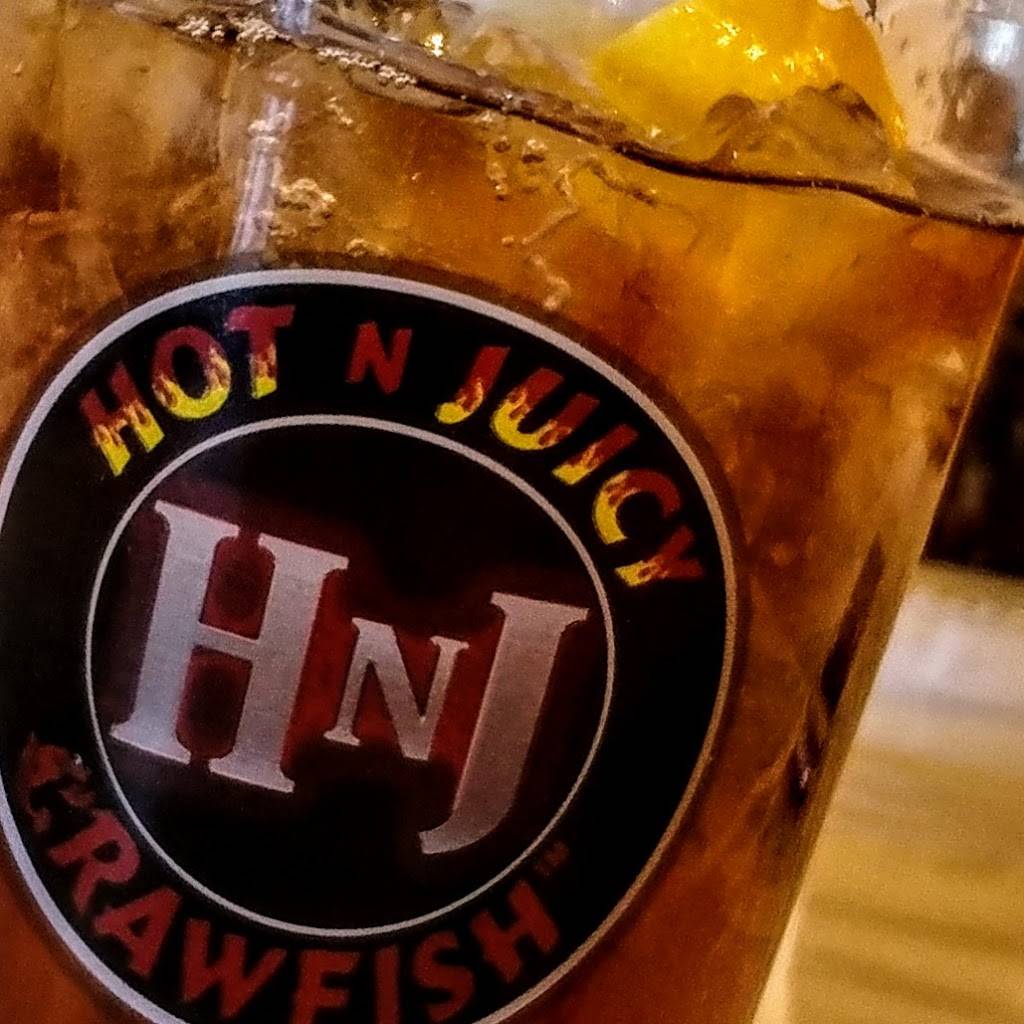 Hot N Juicy Crawfish | restaurant | 3863 Spring Mountain Rd, Las Vegas, NV 89102, USA | 7027502428 OR +1 702-750-2428