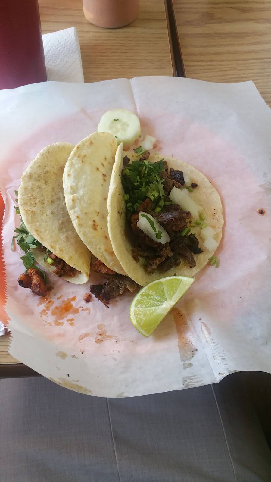 Tacos Y Tortas El Farolito | restaurant | Morristown, TN 37813, USA | 4232891675 OR +1 423-289-1675