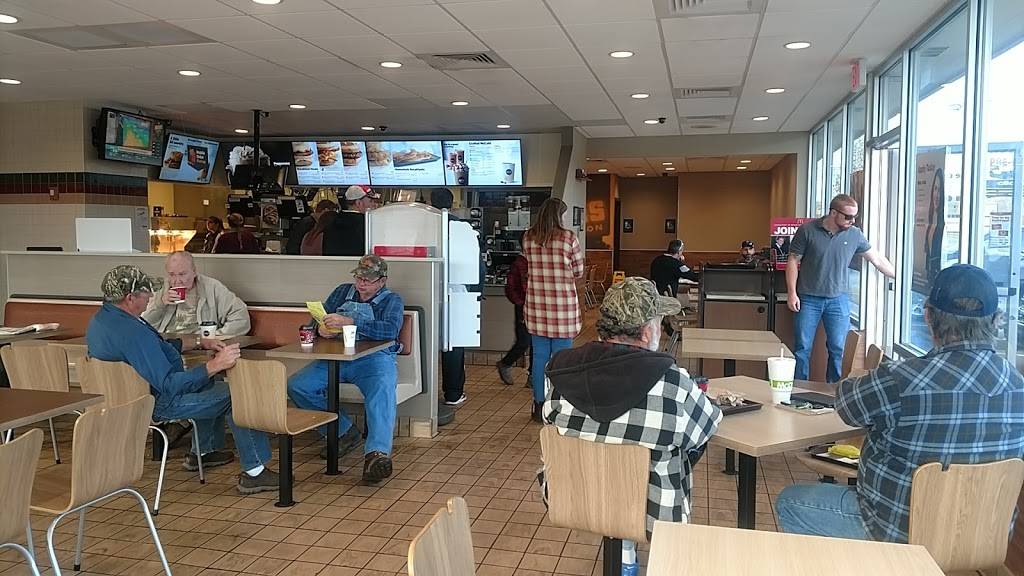 McDonalds | cafe | 1505 Donelson Pkwy, Dover, TN 37058, USA | 9312320005 OR +1 931-232-0005