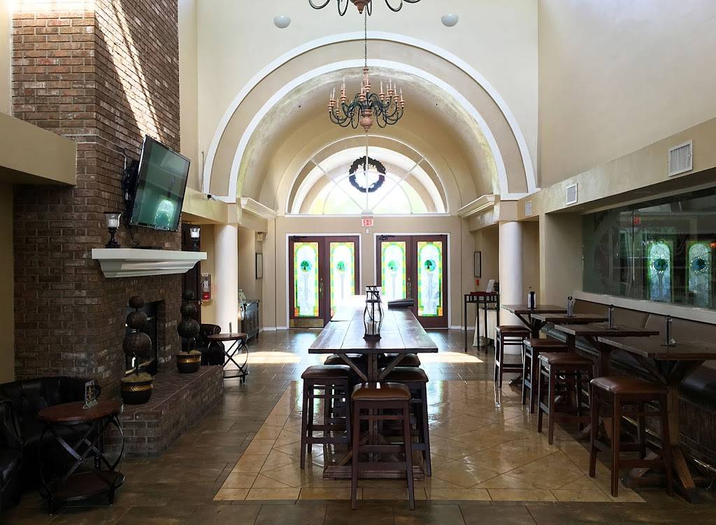 Crescent Oaks Golf Club | restaurant | 3300 Crescent Oaks Blvd, Tarpon Springs, FL 34688, USA | 7279374653 OR +1 727-937-4653