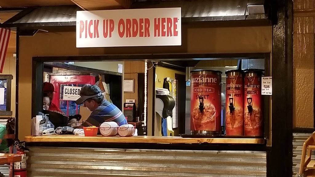 Mad Macks Burger | restaurant | 2933 Roosevelt Ave, San Antonio, TX 78214, USA | 2109221500 OR +1 210-922-1500