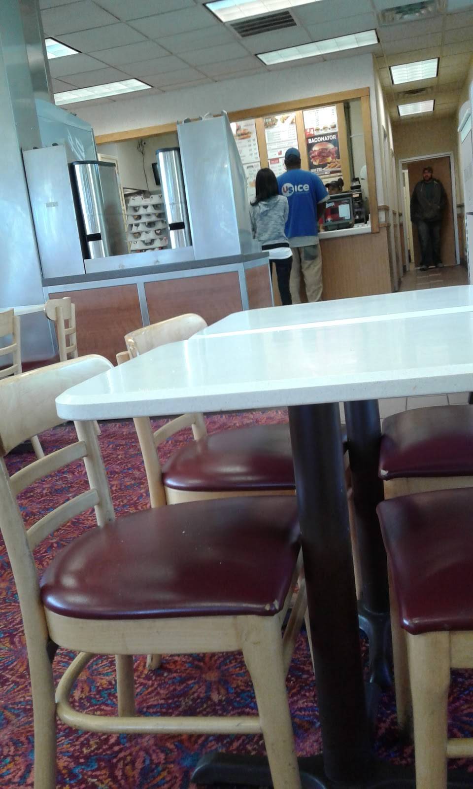 Wendys | restaurant | 25345 Hoover Rd, Warren, MI 48089, USA | 5867587342 OR +1 586-758-7342