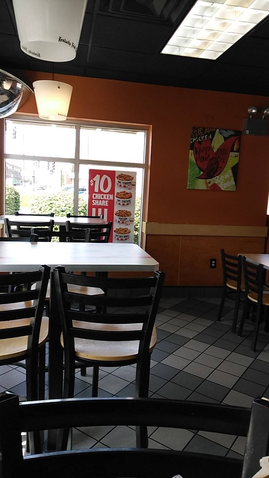 KFC | restaurant | 8307 South Chicago Avenue, Chicago, IL 60617, USA | 7739022839 OR +1 773-902-2839