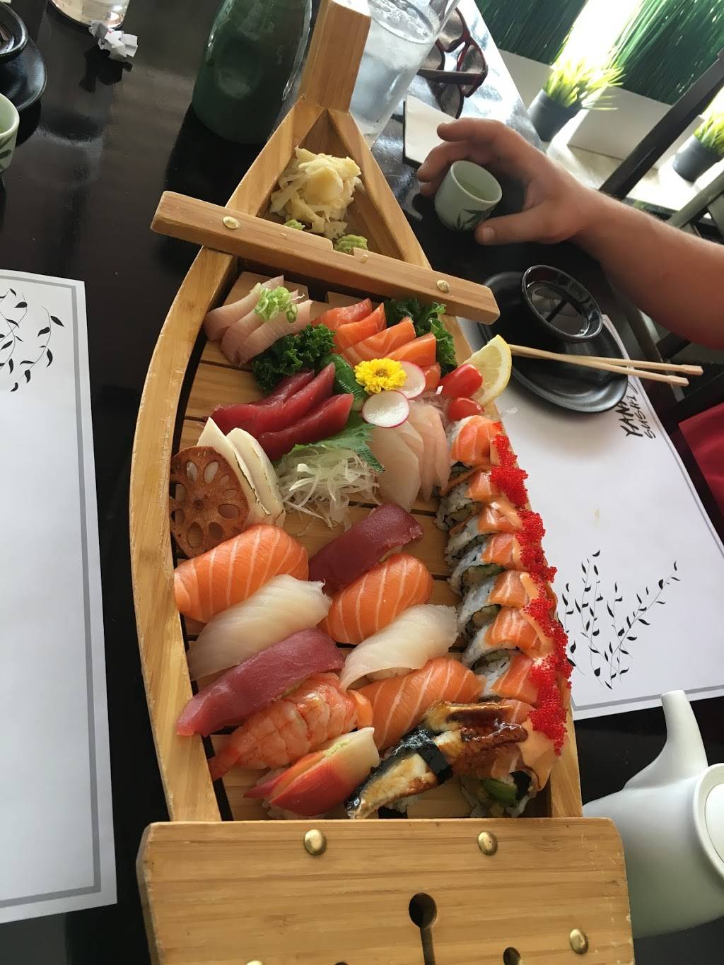 Yanagi Sushi | restaurant | 1524 Danforth Ave, Toronto, ON M4J 1N4, Canada | 4164691524 OR +1 416-469-1524