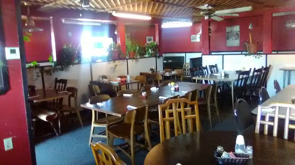 Mama Finas | restaurant | 411 US-54, Plains, KS 67869, USA | 6205639222 OR +1 620-563-9222