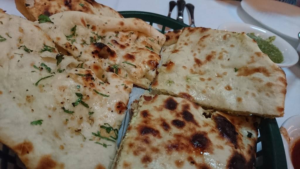 India House | restaurant | 758 Grand Ave, St Paul, MN 55105, USA | 6512939124 OR +1 651-293-9124