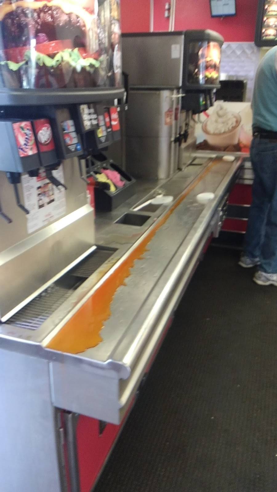 Hardees | restaurant | 2921 Randleman Rd, Greensboro, NC 27406, USA | 3362744063 OR +1 336-274-4063