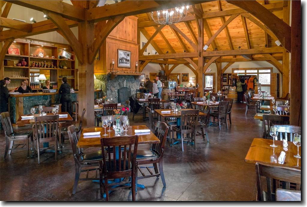 Sanders Ridge Vineyard, Winery and Events | restaurant | 3200 Round Hill Rd, Boonville, NC 27011, USA | 3366771700 OR +1 336-677-1700
