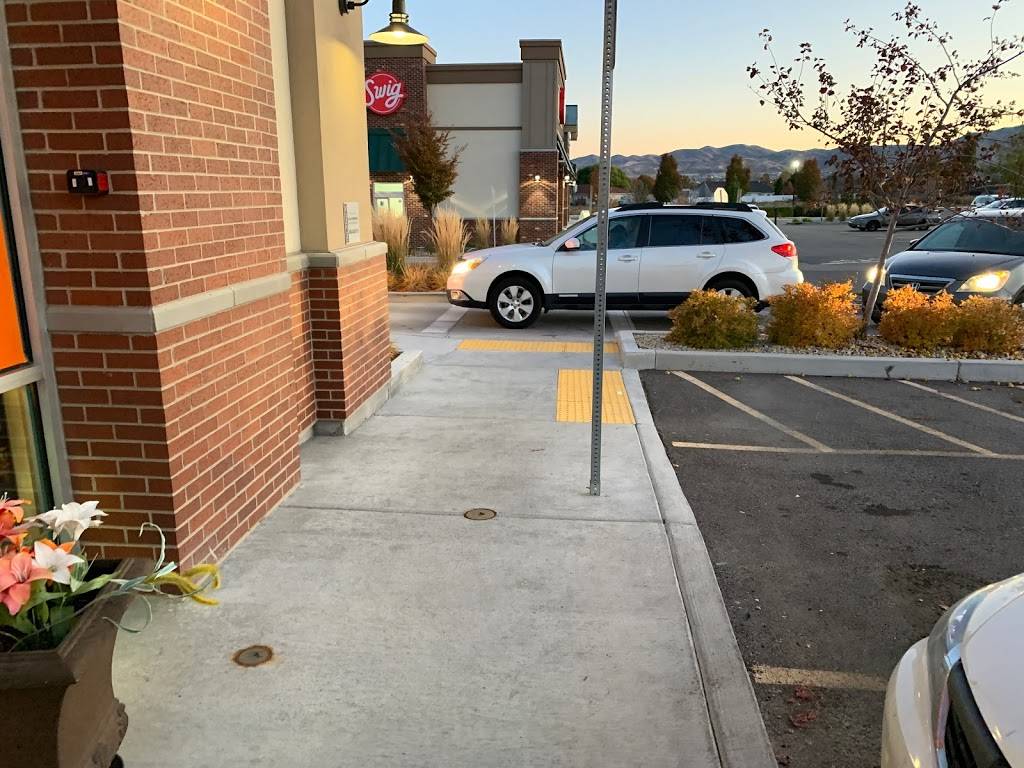 Little Caesars Pizza | meal delivery | 11522 4000 W, South Jordan, UT 84095, USA | 8016667390 OR +1 801-666-7390