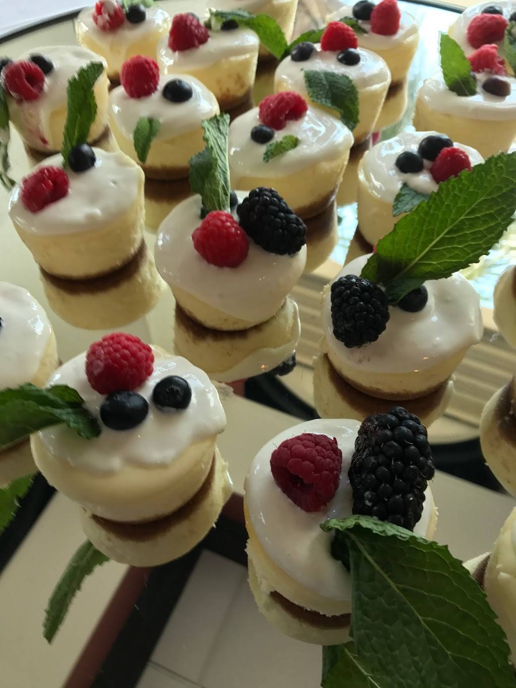 Ruths Chris Steak House | restaurant | Crown Plaza Hotel, 1201 Riverplace Blvd, Jacksonville, FL 32207, USA | 9043966200 OR +1 904-396-6200