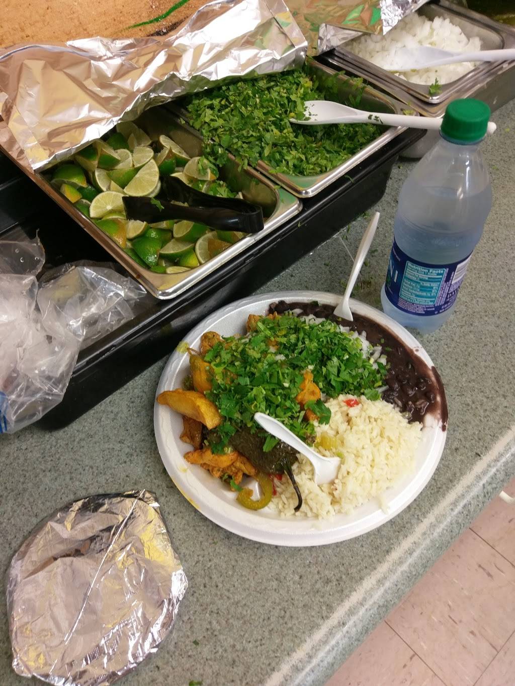 La Parada Mexicana Deli Meat | restaurant | 2300 W Orange Blossom Trail, Apopka, FL 32712, USA | 4078803480 OR +1 407-880-3480