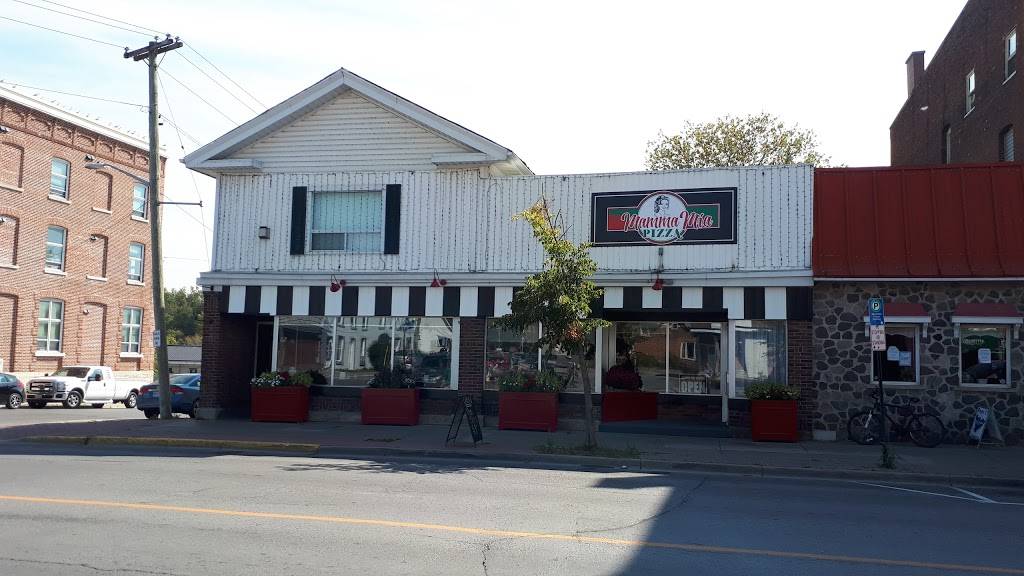 Mamma Mias Pizza Napanee | restaurant | 62 Dundas St E, Napanee, ON K7R 1H8, Canada | 6133547504 OR +1 613-354-7504