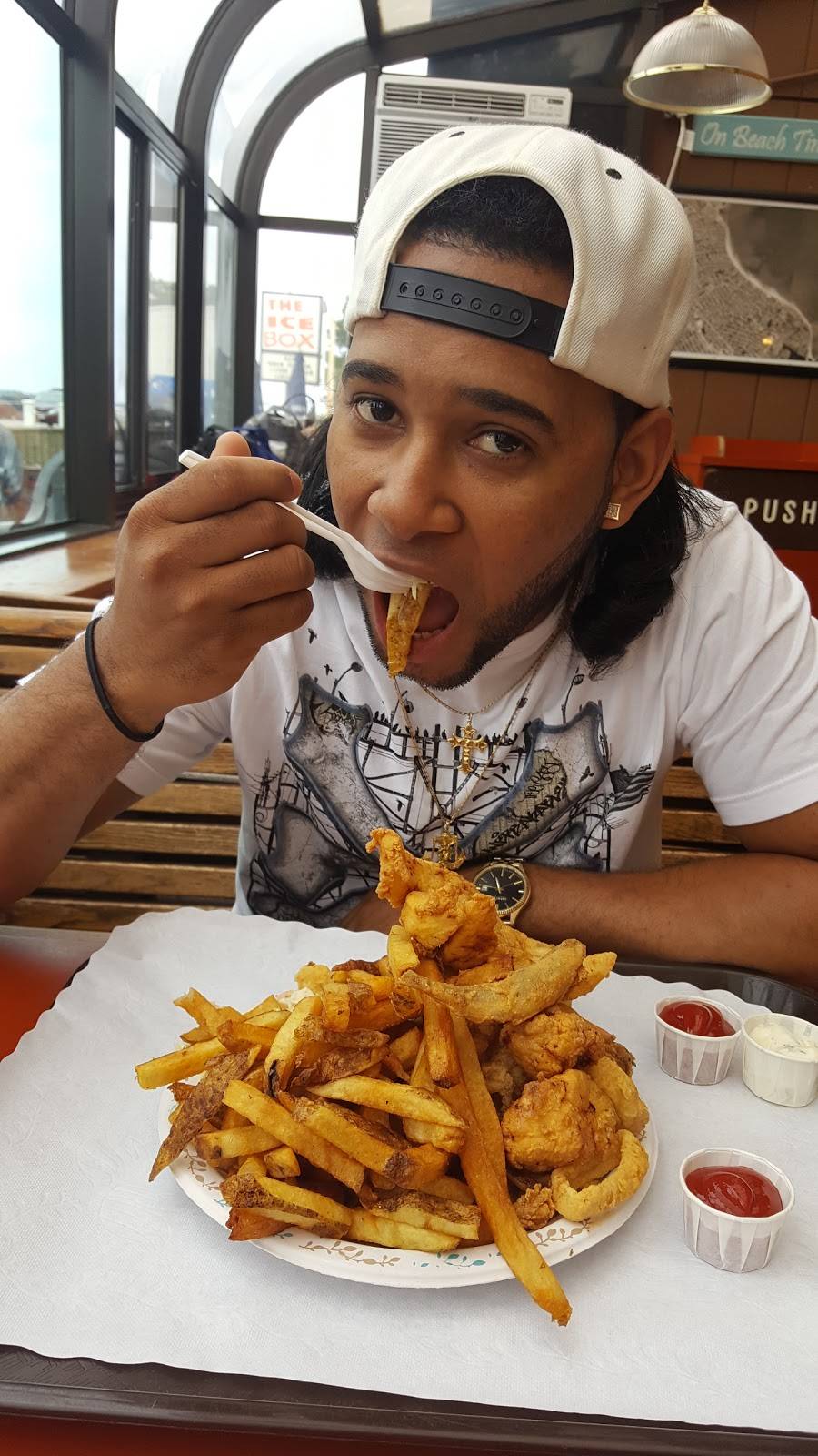 The Clam Box | restaurant | 789 Quincy Shore Dr, Quincy, MA 02170, USA | 6177736677 OR +1 617-773-6677