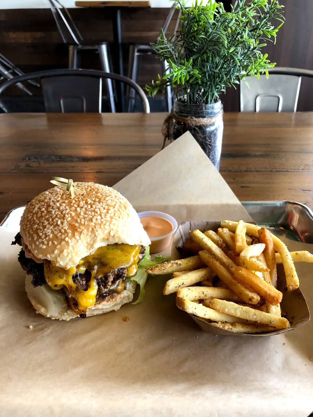 Graces Fine Foods | restaurant | 813 Donald Ross Rd, Juno Beach, FL 33408, USA | 5612477299 OR +1 561-247-7299