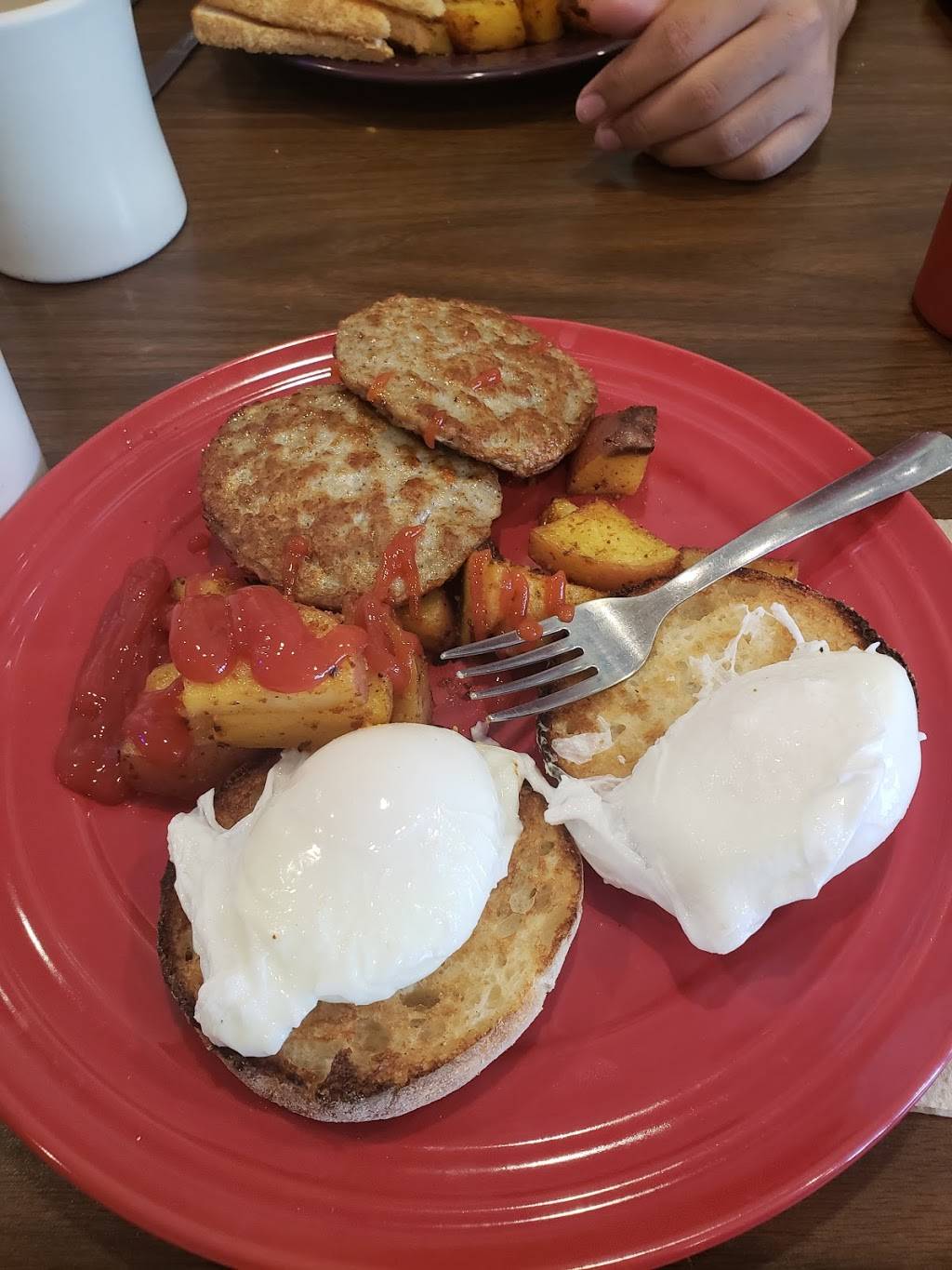 Dinkys Blue Belle Diner | cafe | 70 Clinton St, Shrewsbury, MA 01545, USA | 5088560844 OR +1 508-856-0844