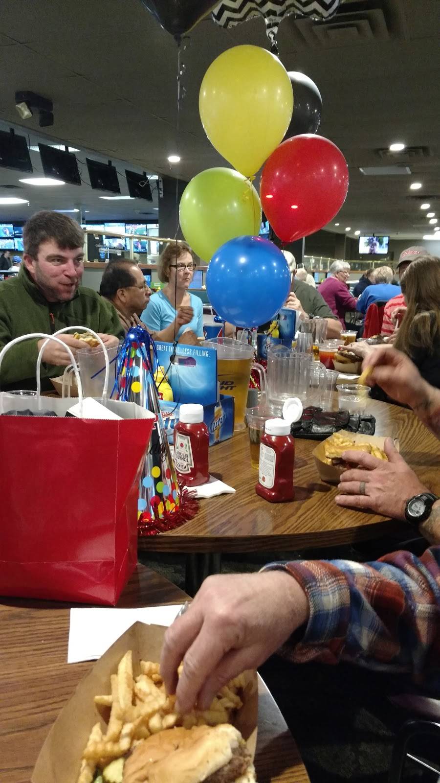 Finish Line Restaurant | restaurant | 700 E Stolley Park Rd, Grand Island, NE 68801, USA | 3083980680 OR +1 308-398-0680