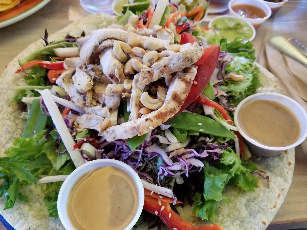 Folsom at The Creek | Dos Coyotes | restaurant | 13385 Folsom Blvd, Folsom, CA 95630, USA | 9163519750 OR +1 916-351-9750