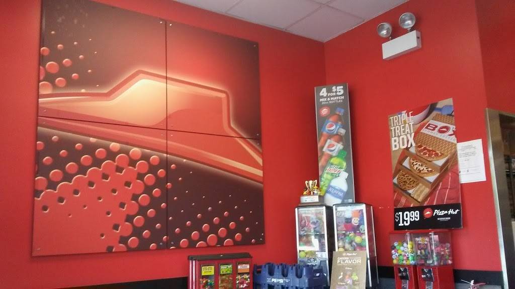 Pizza Hut | restaurant | 5320 N Broadway, Chicago, IL 60640, USA | 7738781816 OR +1 773-878-1816