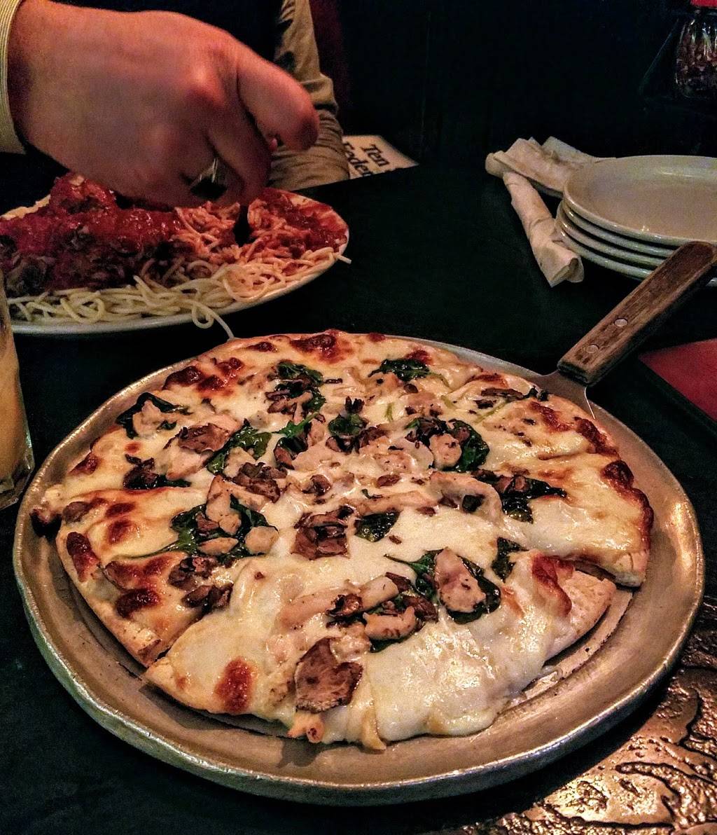 Barbieres Italian Inn | restaurant | 5844 W Bluemound Rd, Milwaukee, WI 53213, USA | 4144533800 OR +1 414-453-3800