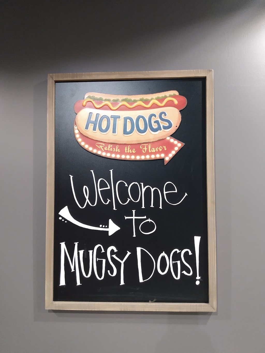 Mugsy Dogs - Mesa | restaurant | 1005 E Main St, Mesa, AZ 85203, USA | 4806170007 OR +1 480-617-0007