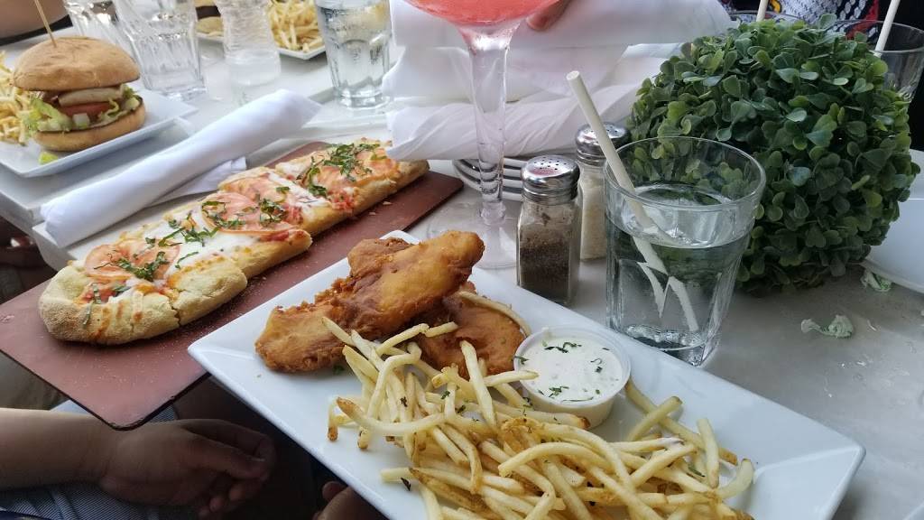 The Pelican Cafe | restaurant | 826 Ocean Dr, Miami Beach, FL 33139, USA | 3056731000 OR +1 305-673-1000