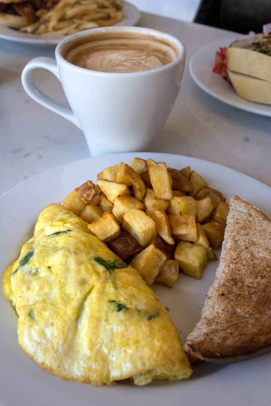 Rigolo Café | cafe | 3465 California St, San Francisco, CA 94118, USA | 4158767777 OR +1 415-876-7777