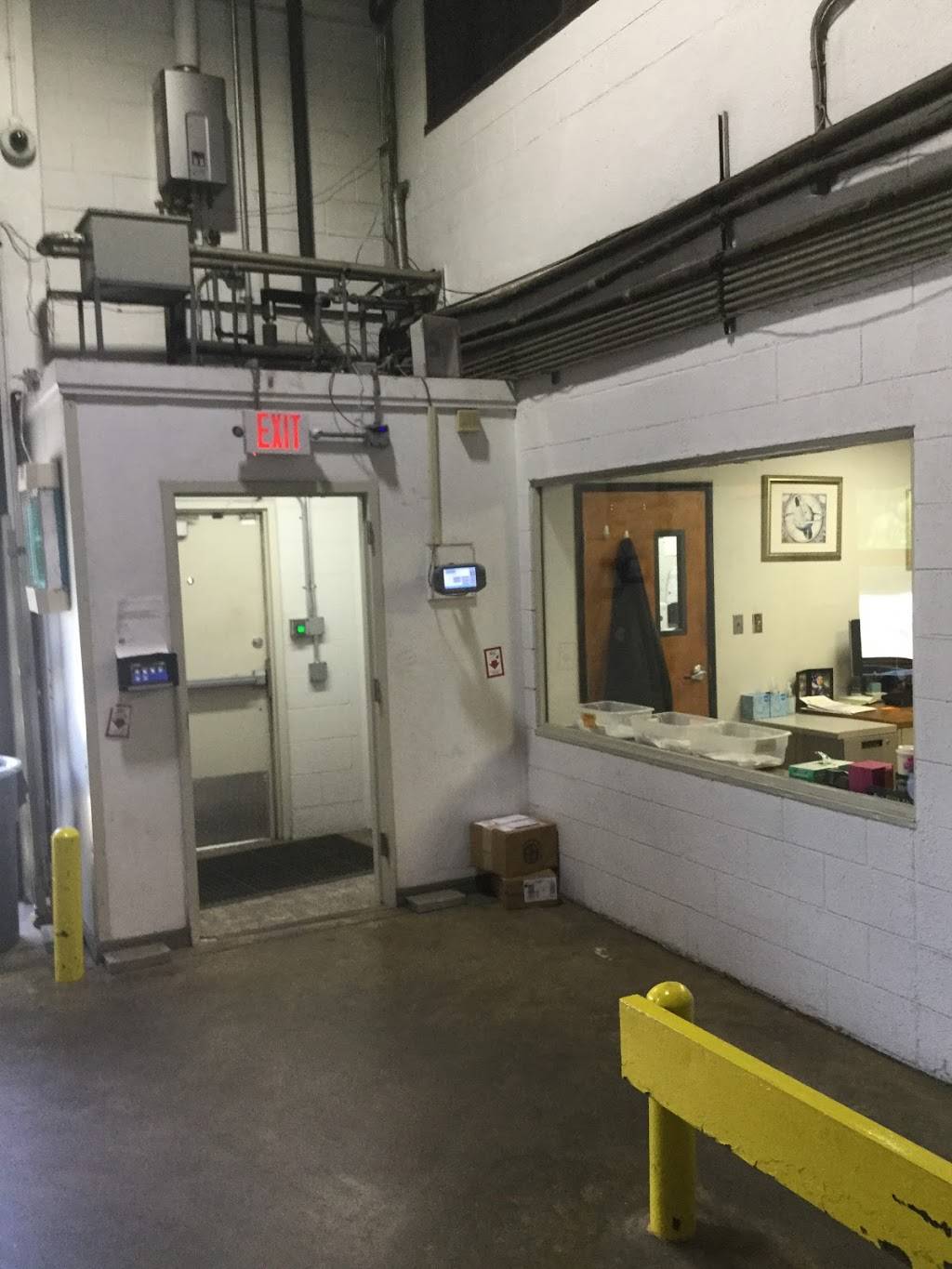 Bari Beef International | restaurant | Orlando, FL 32808, USA | 4072980560 OR +1 407-298-0560