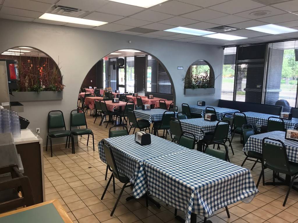 Mile High Subs & Gioliittis Pizza Kitchen | restaurant | 1499 Regal Row # 314, Dallas, TX 75247, USA | 4693990012 OR +1 469-399-0012