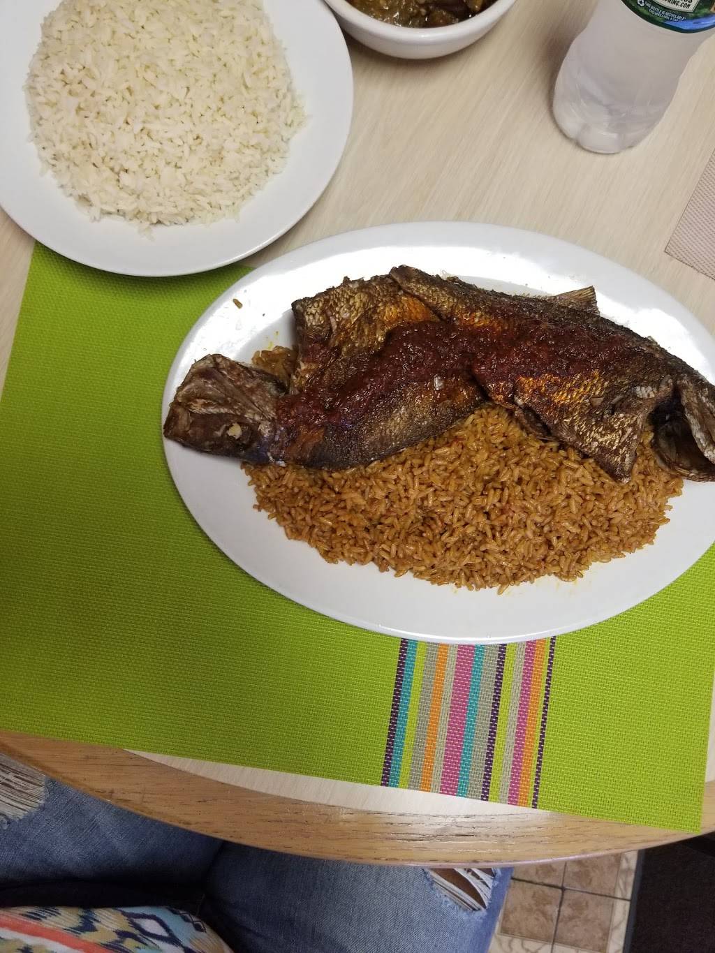 Angies Kitchen | restaurant | 618 S 52nd St, Philadelphia, PA 19143, USA | 2154711422 OR +1 215-471-1422