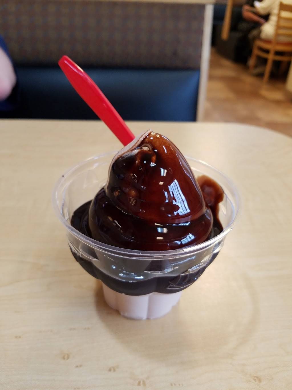 Dairy Queen Grill & Chill | restaurant | 22 Shining Willow Way, La Plata, MD 20646, USA | 3019348757 OR +1 301-934-8757