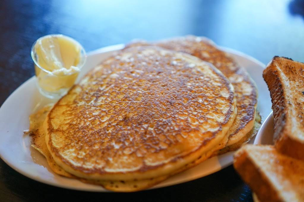 Church St. Diner | restaurant | 207 Church St, Keswick, ON L4P 1J9, Canada | 2898413027 OR +1 289-841-3027