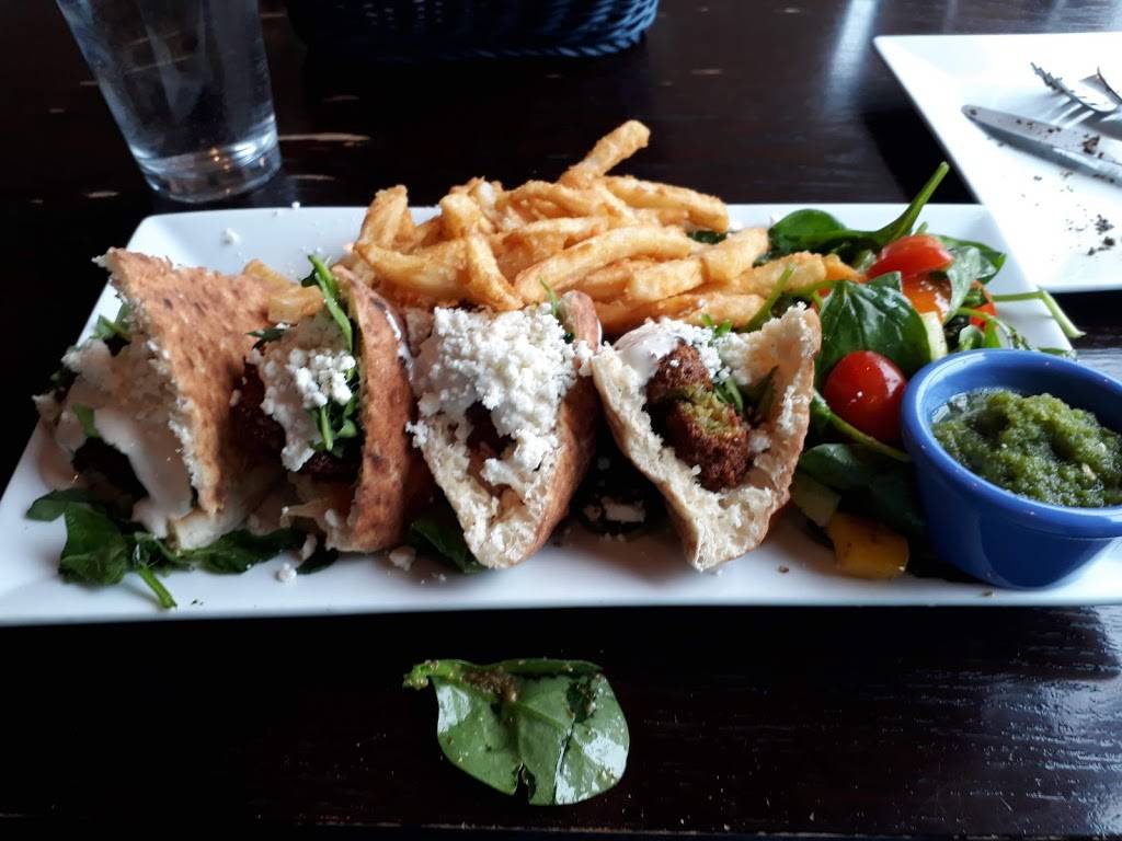 Blue Fig Cafe | restaurant | 200 Young Ave, Moorestown, NJ 08057, USA | 8566385186 OR +1 856-638-5186