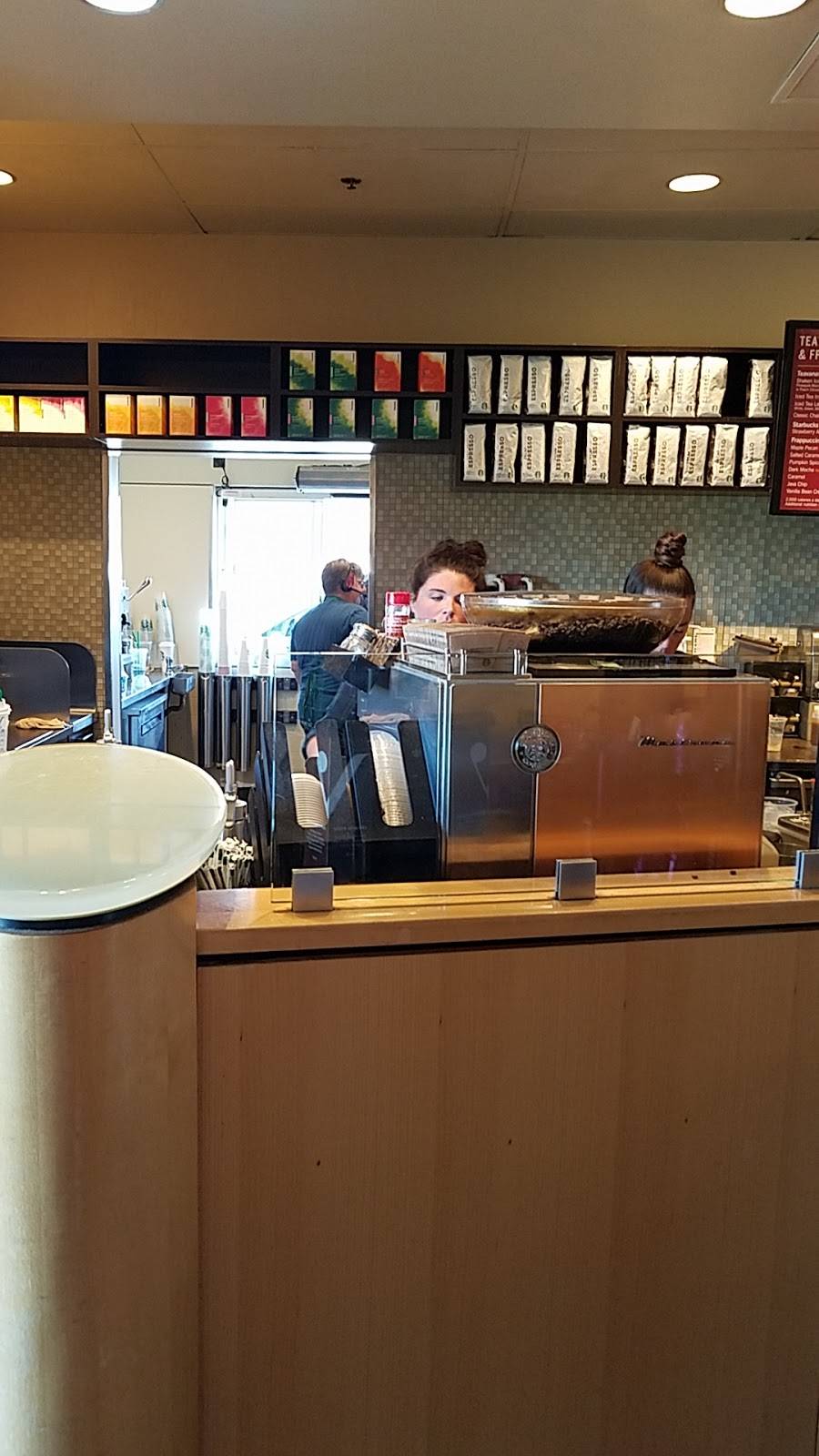 Starbucks | cafe | 519 Montauk Hwy, West Babylon, NY 11704, USA | 6316693451 OR +1 631-669-3451