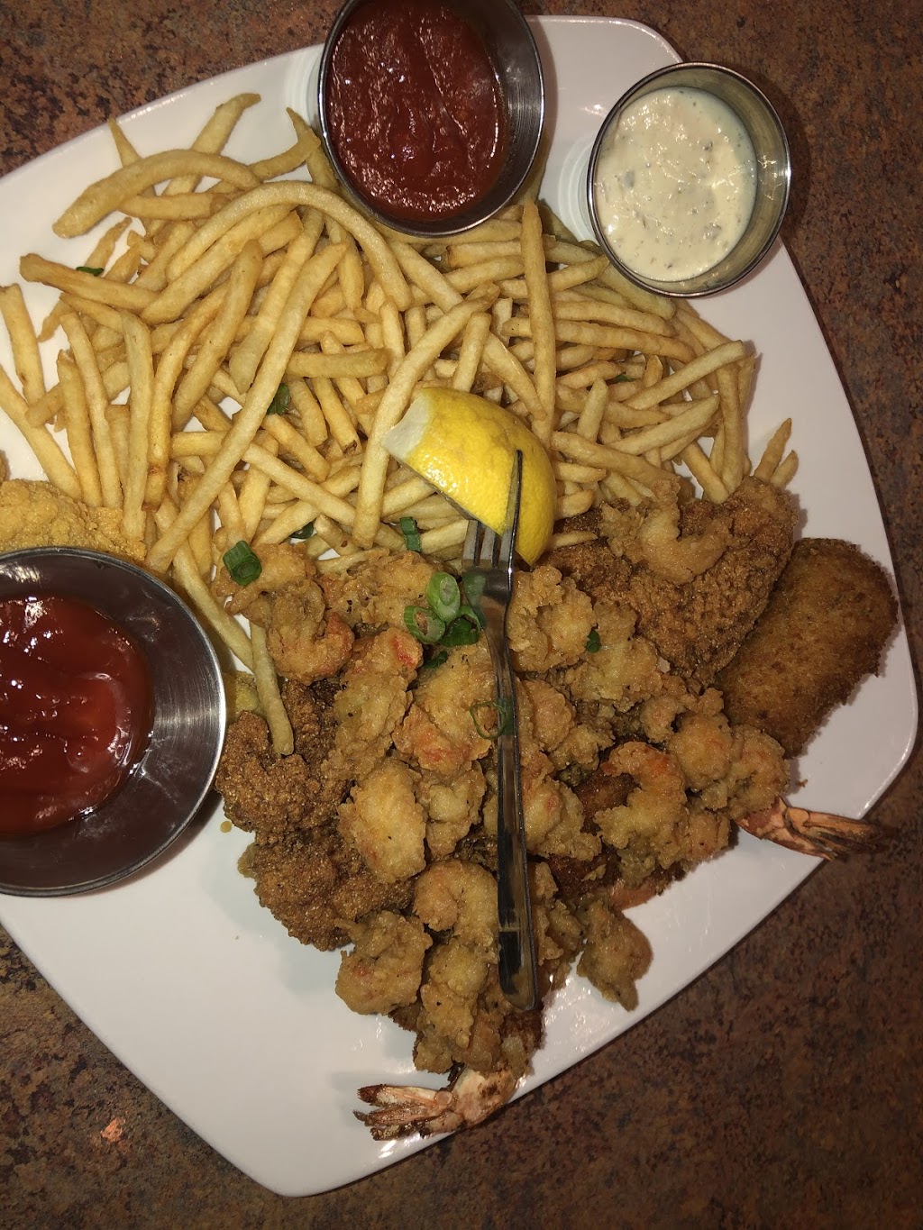 Bourbon Street Seafood Kitchen Downtown | restaurant | 103 9th St, San Antonio, TX 78215, USA | 2103010066 OR +1 210-301-0066