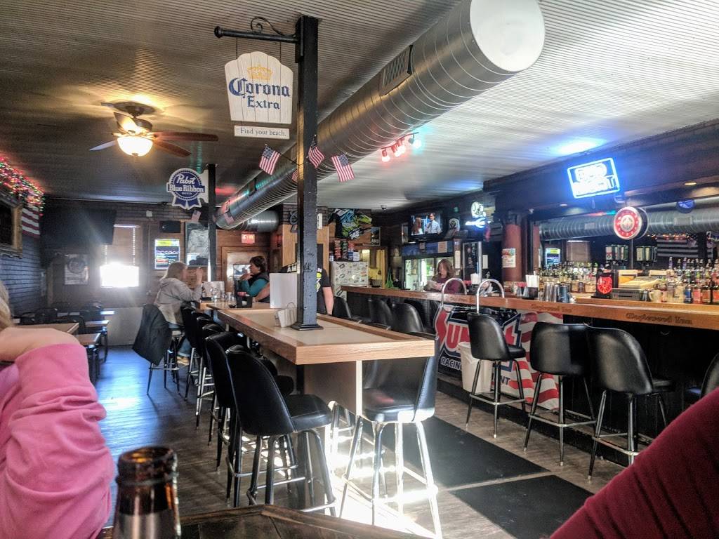 Irrgang’s Maplewood Inn | restaurant | 2046 N Grand Ave, Connersville, IN 47331, USA | 7658259047 OR +1 765-825-9047