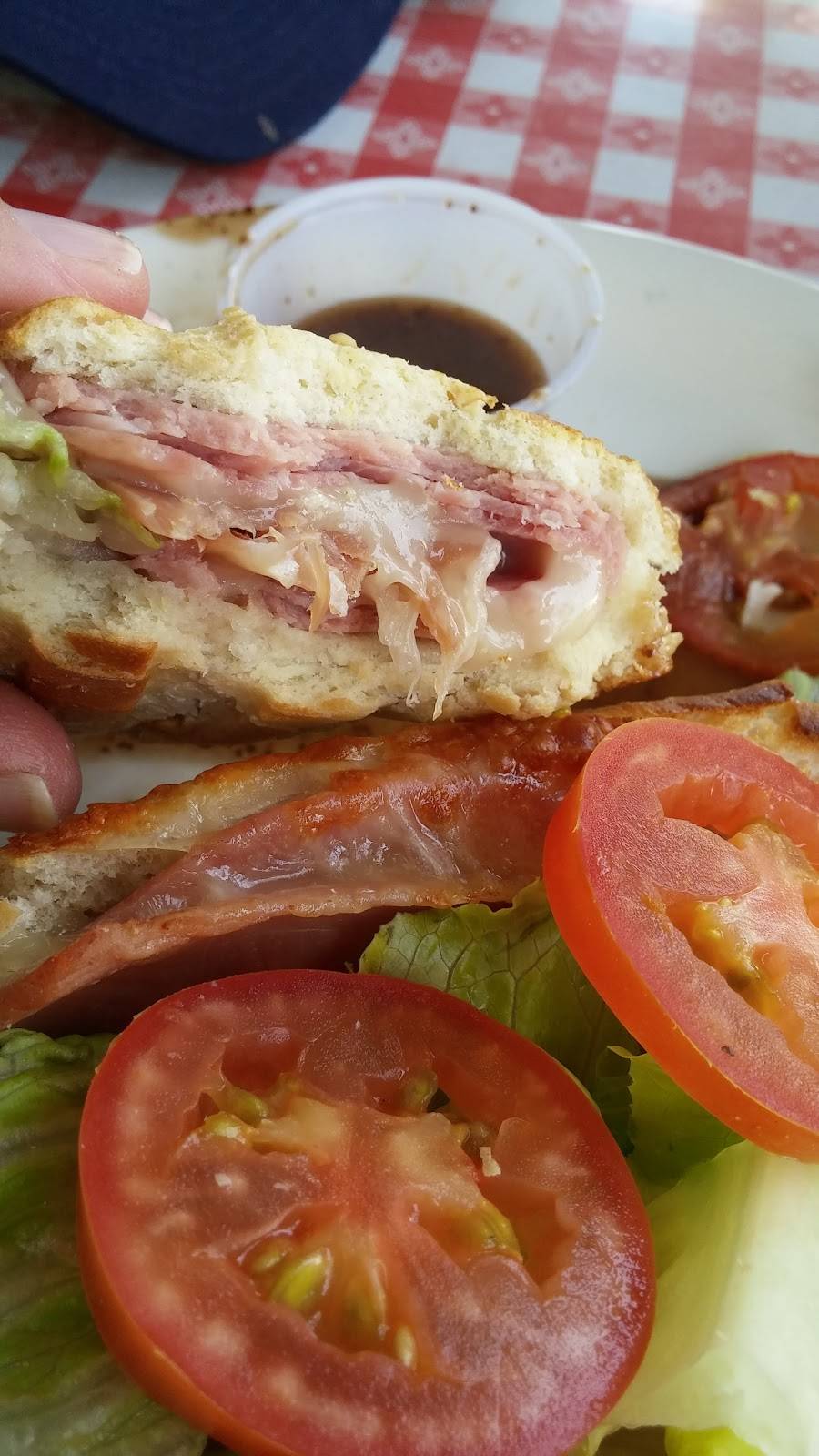 Enzos Pizza | meal delivery | 10940 Weyburn Ave, Los Angeles, CA 90024, USA | 3102083696 OR +1 310-208-3696