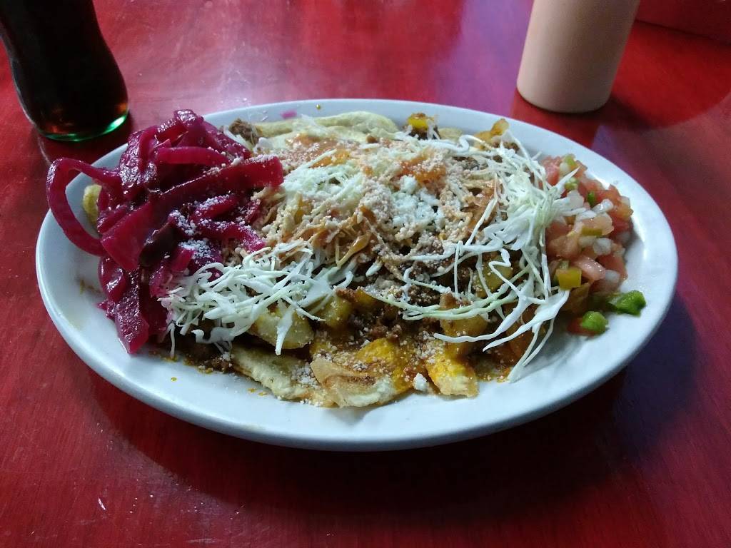 El Rincon Catracho | restaurant | 1352 Henderson Ave, Des Moines, IA 50316, USA | 5158033382 OR +1 515-803-3382