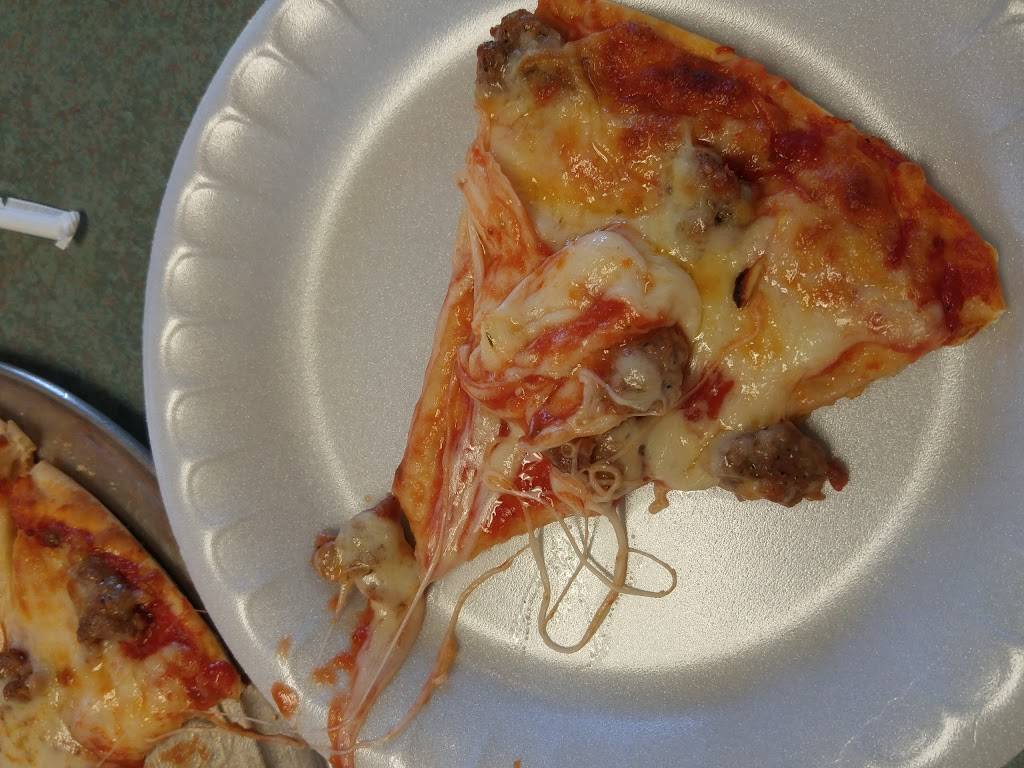 Sorrentos Pizza | restaurant | 101 E Washington St, Clinton, IL 61727, USA | 2179354415 OR +1 217-935-4415