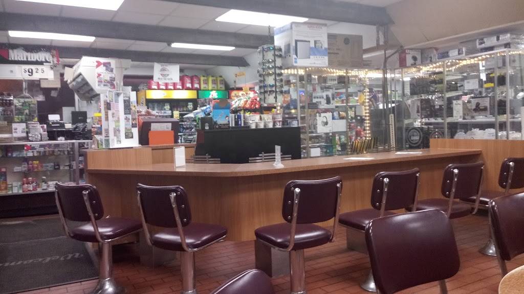 Stockmens Truck Stop | restaurant | 501 Farwell Ave, South St Paul, MN 55075, USA | 6514553044 OR +1 651-455-3044