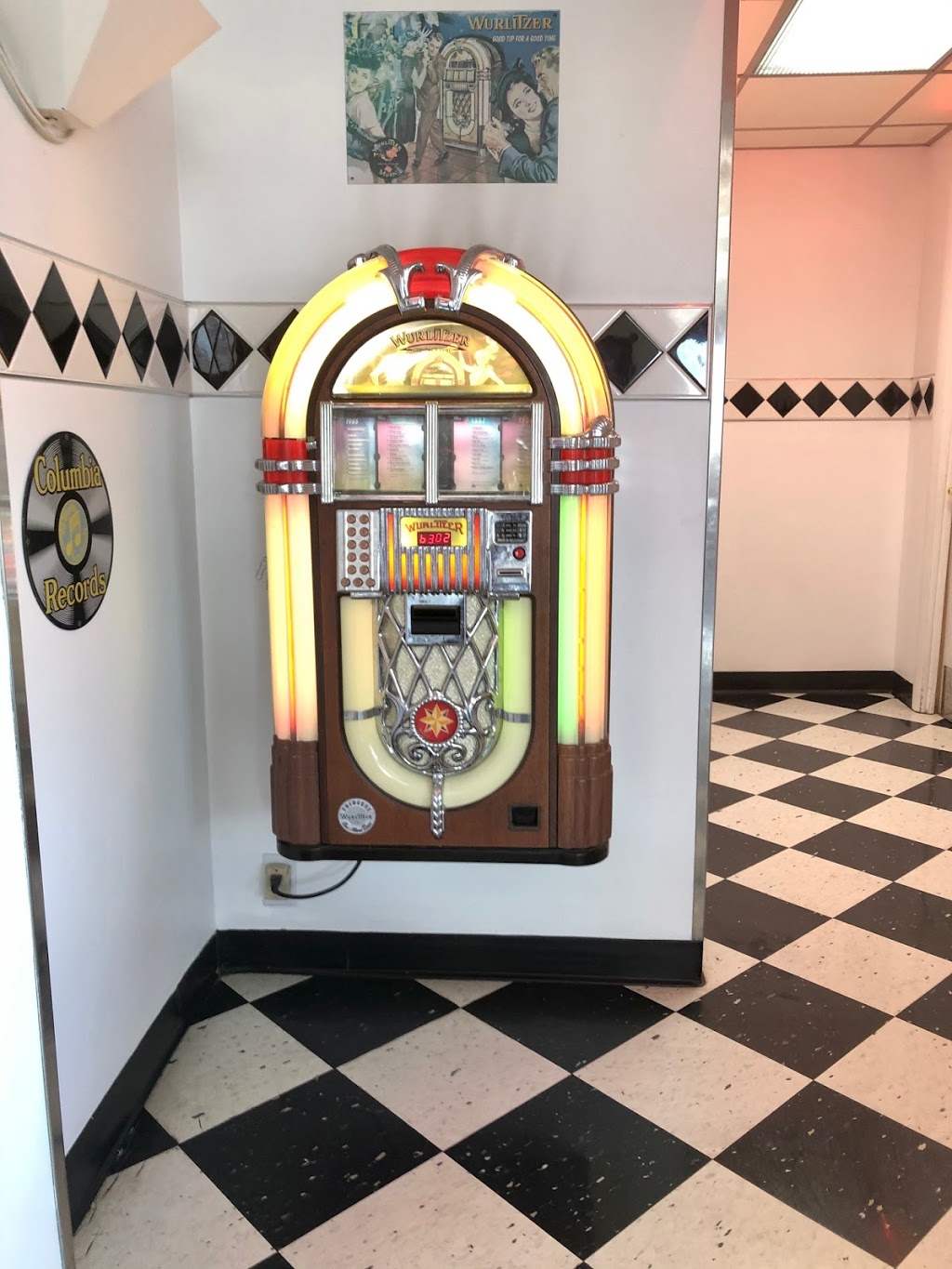 Small Town Pizza | meal delivery | 128 W Allegheny St, Martinsburg, PA 16662, USA | 8147932424 OR +1 814-793-2424