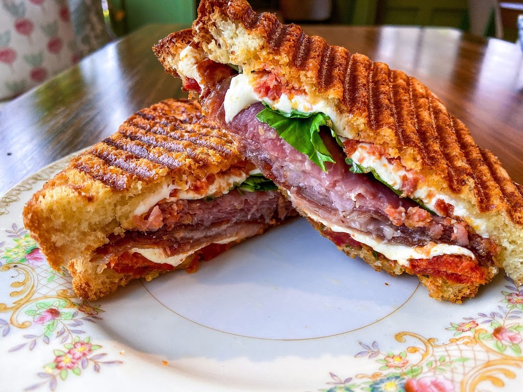 Spread & Co at The Contemporary | restaurant | 3809 W 35th St, Austin, TX 78703, USA | 7377574367 OR +1 737-757-4367