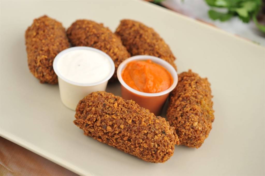 King Of Falafel & Shawarma Truck | restaurant | 30-16 Ditmars Blvd, Astoria, NY 11105, USA | 9179127870 OR +1 917-912-7870