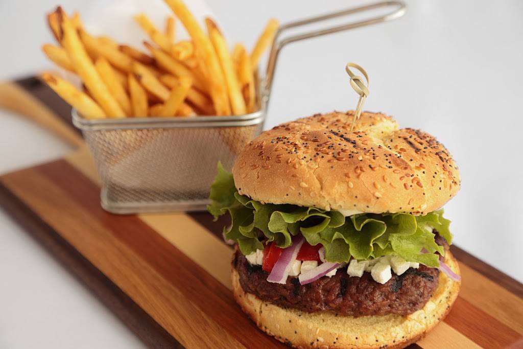 Complexe Évasion | restaurant | 19 Boulevard des Bois Francs S, Victoriaville, QC G6P 4S2, Canada | 8197587176 OR +1 819-758-7176