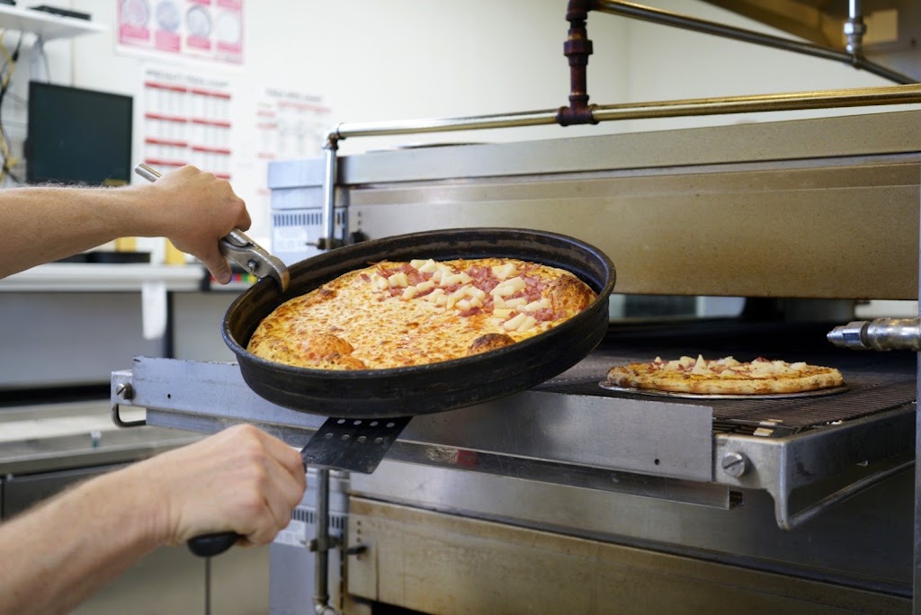 Hungry Howies Pizza | restaurant | 2736 Red Cliffs Dr Unit #1, St. George, UT 84790, USA | 4356749966 OR +1 435-674-9966