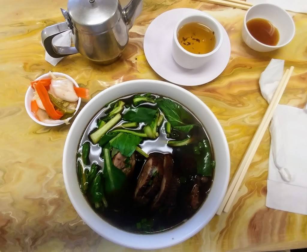 Que Huong Restaurant (former Maxim) | restaurant | 3424 N 19th Ave #8, Phoenix, AZ 85015, USA | 6022342710 OR +1 602-234-2710