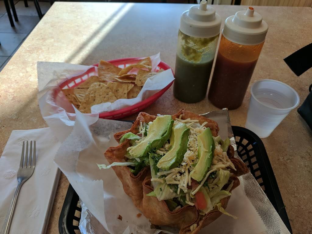 La Cocina | restaurant | 2901 N Kedzie Ave, Chicago, IL 60618, USA | 7735885799 OR +1 773-588-5799