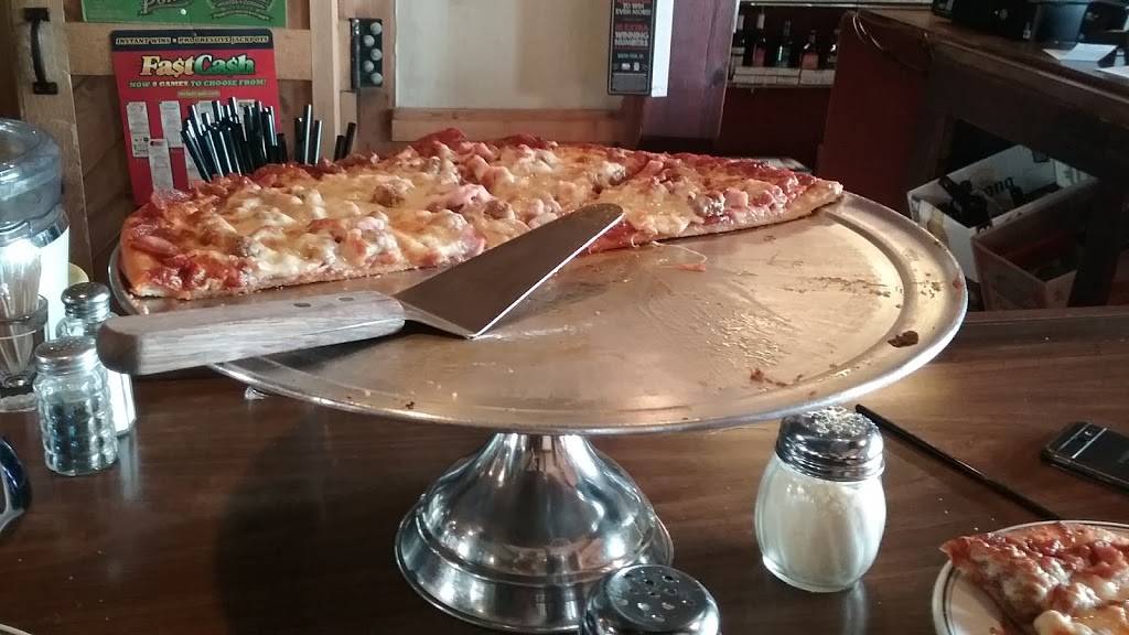 Stevens Hotel | restaurant | 312 E Main St, Fennville, MI 49408, USA | 2695614856 OR +1 269-561-4856